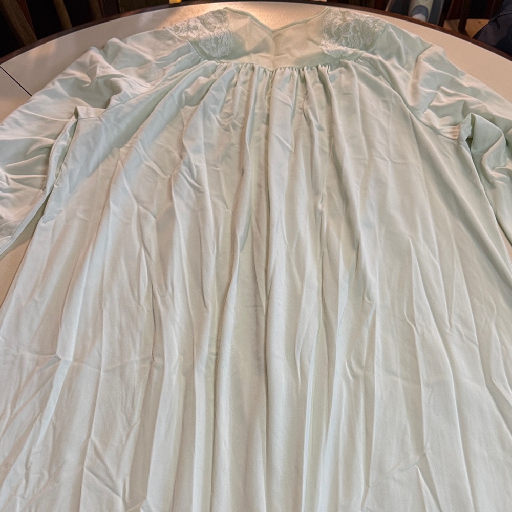 Vintage Shadowline S Mint Green Rosebud Lace Trim Long Robe - Picture 8 of 8